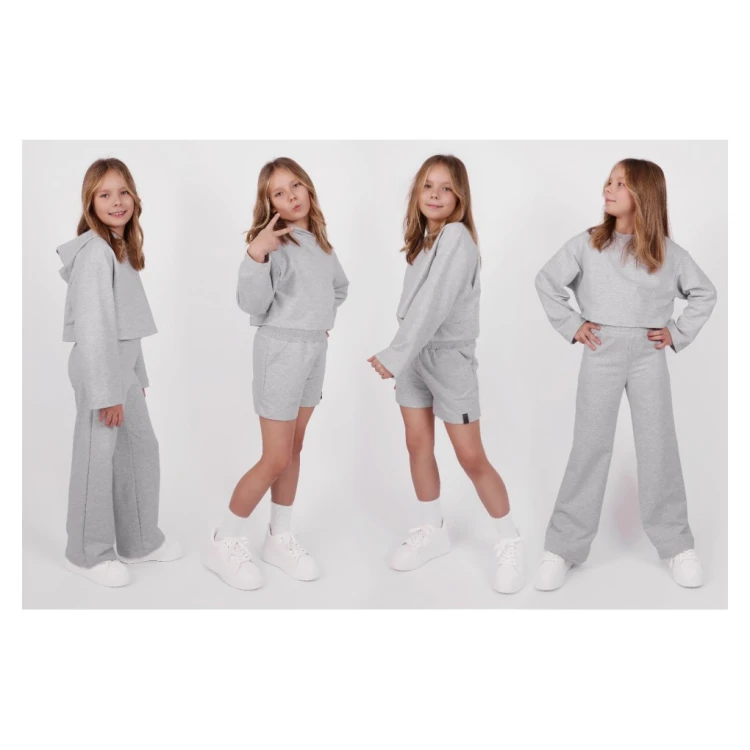 krótka bluza z kapturem